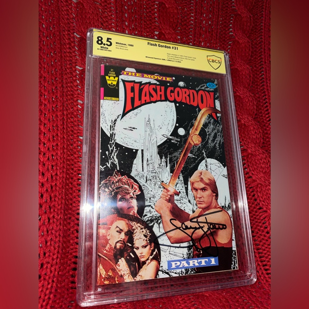 FLASH GORDON #31 CBCS 8.5 Signed by SAM JONES MOVIE PHOTO Cover/ Not CGC SS